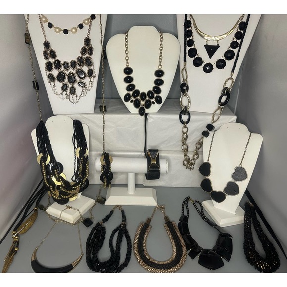 Mixed Lots Jewelry - 17 vintage to now Black & Gold jewelry rhinestone chain beads necklace bracelets